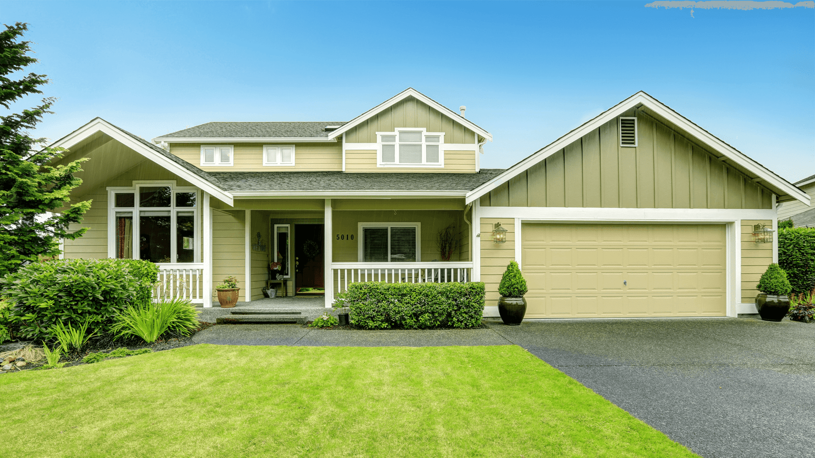 Earthy Green Exterior