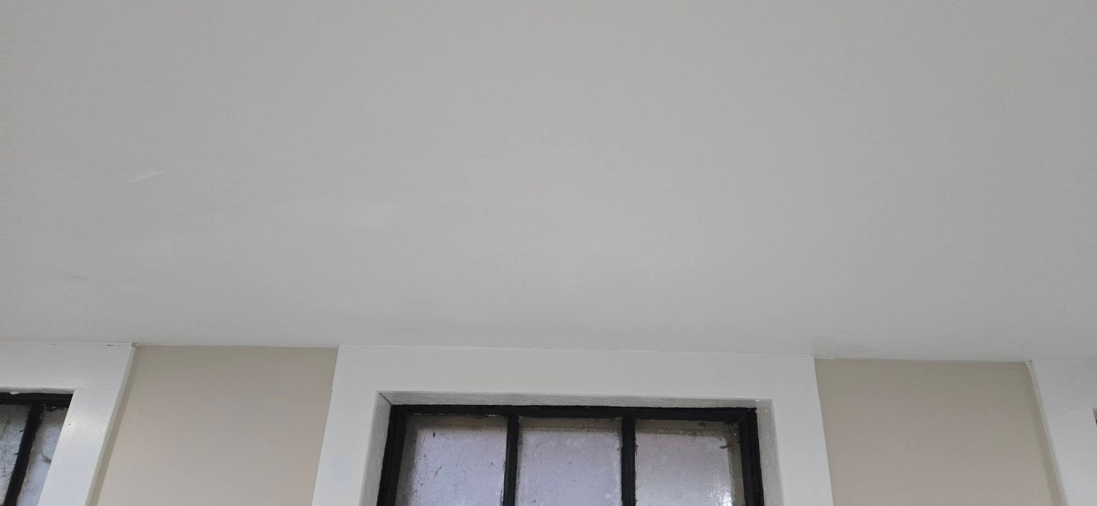 Finished drywall after seamless repair