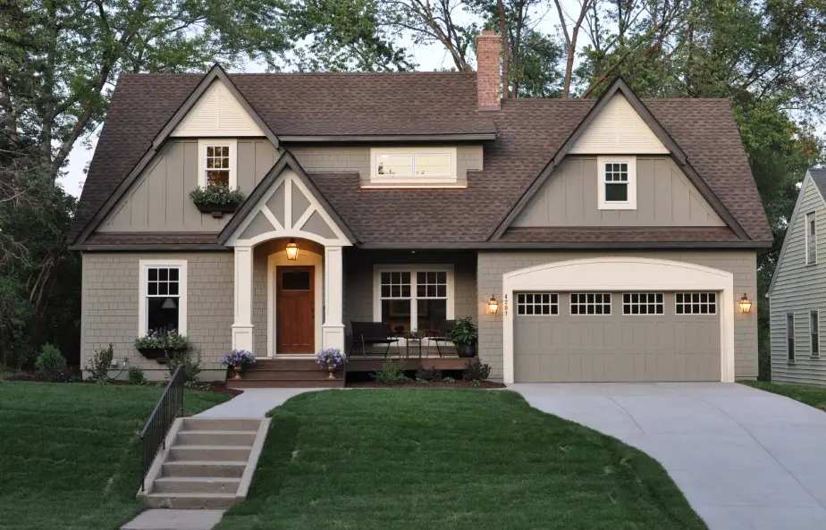 Freshly painted exterior home in Woodhaven, MI