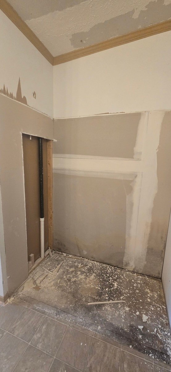 Drywall installation and seam repair before finishing in Trenton MI